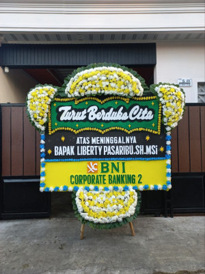 Papan Bunga Duka di Setiling